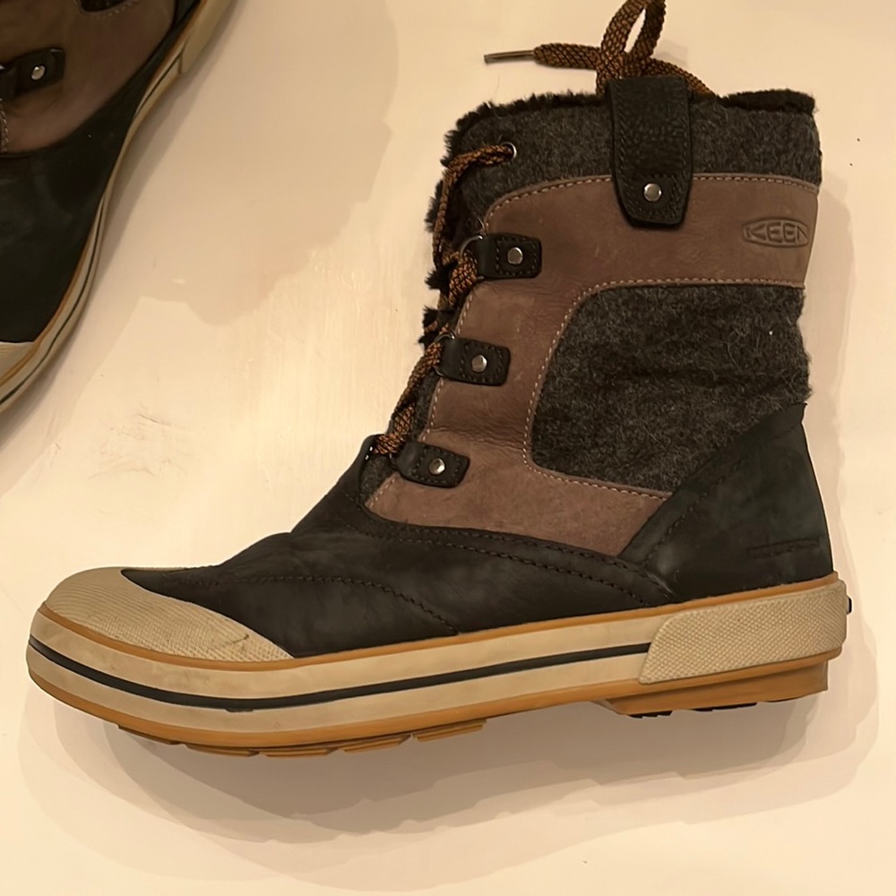 Keen boots, Perfect. Size 9 😎